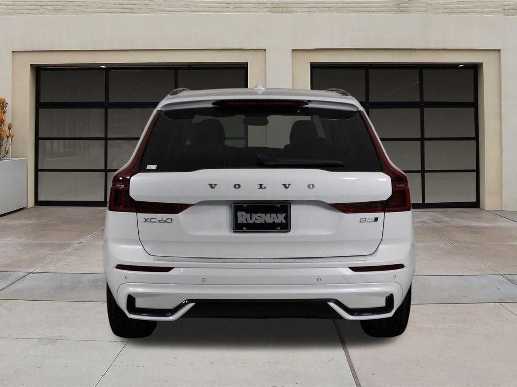 new 2026 Volvo XC60 car, priced at $63,935