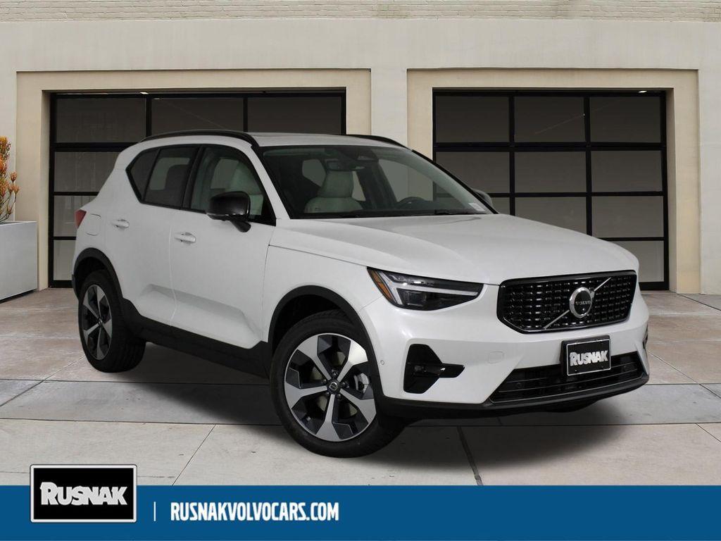 new 2026 Volvo XC40 car, priced at $50,375
