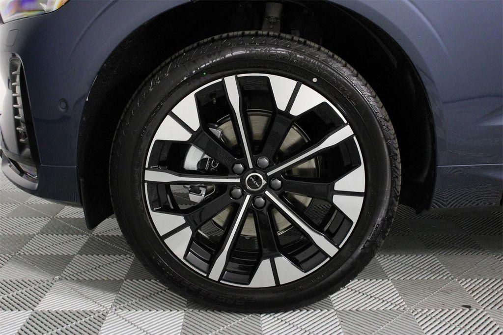 new 2026 Volvo XC60 car, priced at $57,985