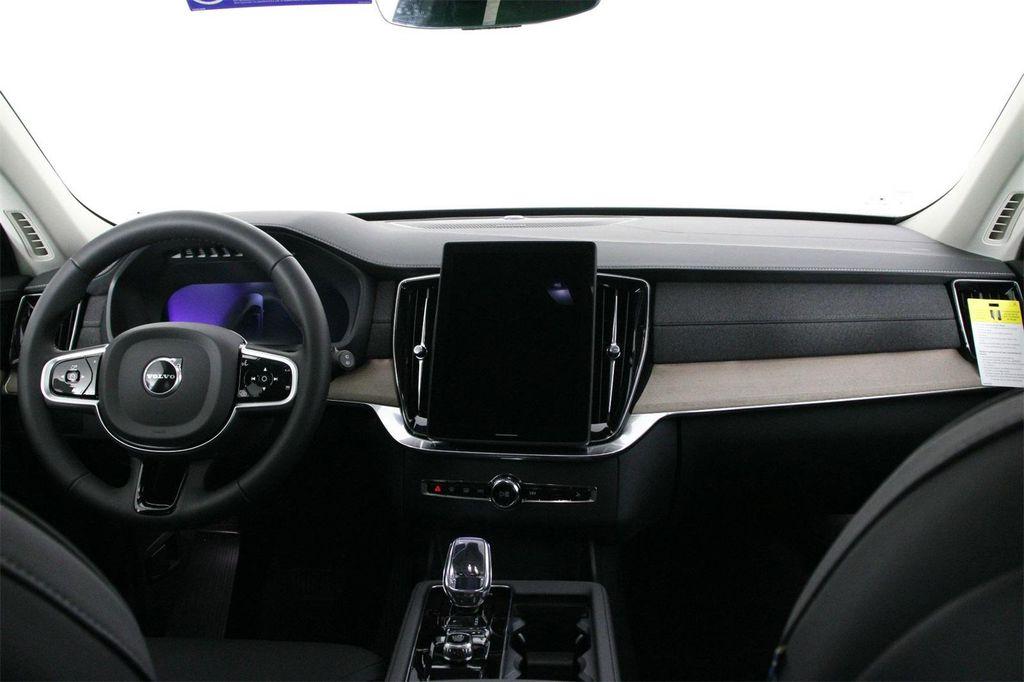 new 2025 Volvo XC90 car, priced at $69,155
