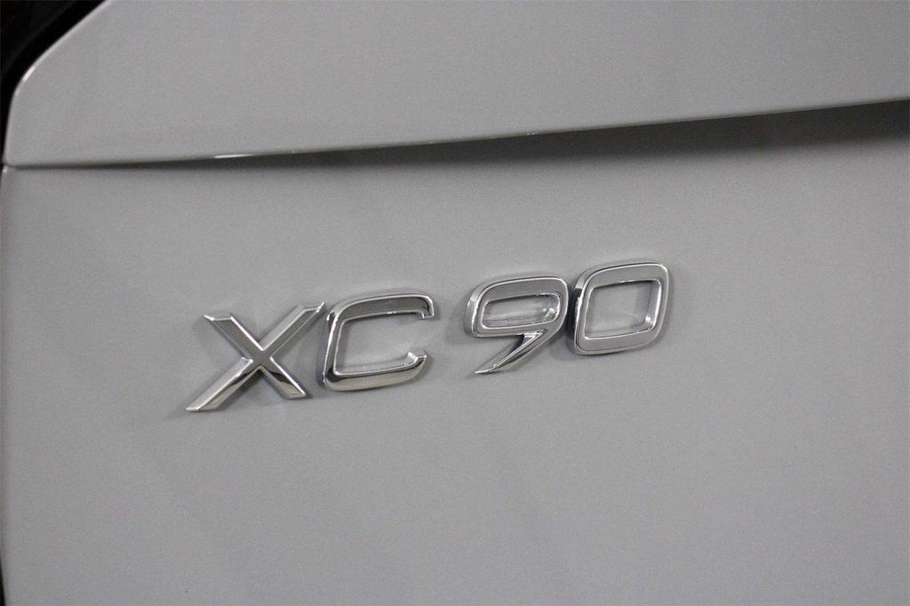 new 2025 Volvo XC90 car, priced at $69,155