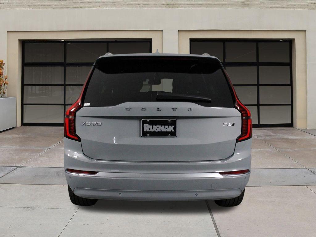 new 2025 Volvo XC90 car, priced at $69,155