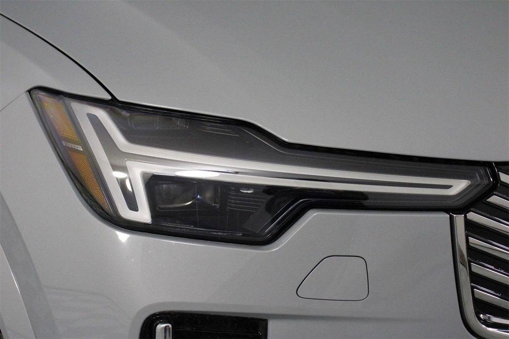 new 2025 Volvo XC90 car, priced at $69,155