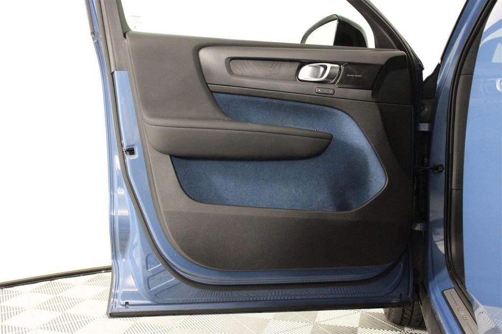 used 2022 Volvo C40 Recharge Pure Electric car, priced at $23,595