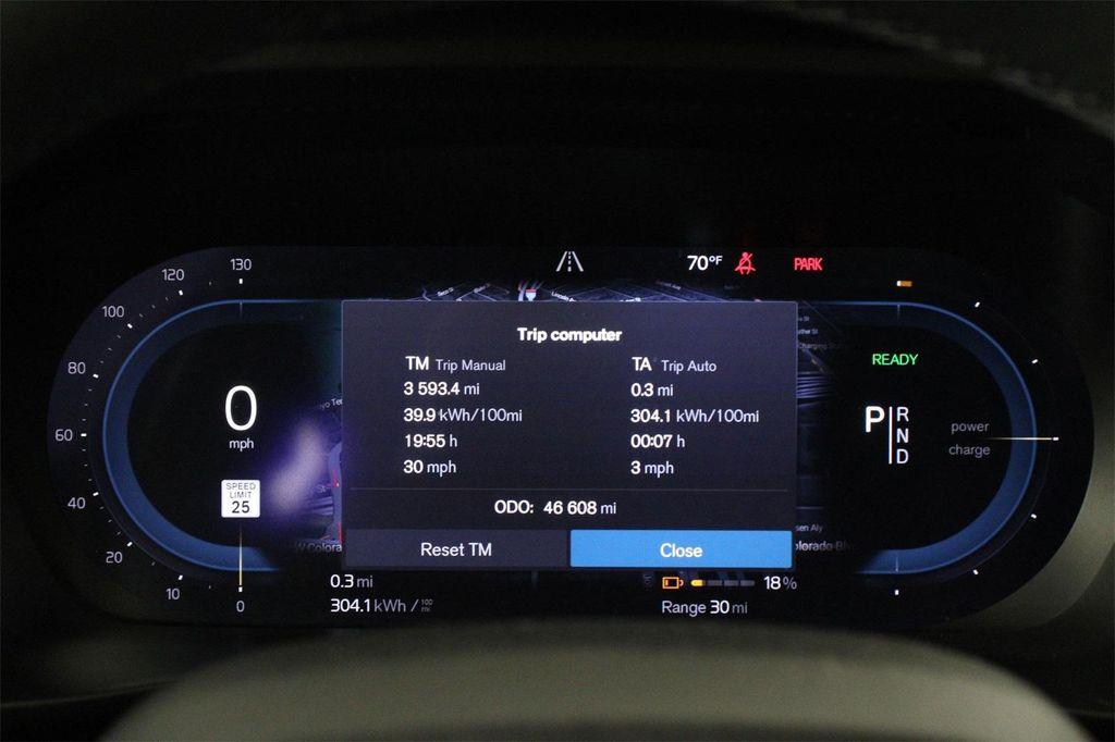 used 2022 Volvo C40 Recharge Pure Electric car, priced at $23,595