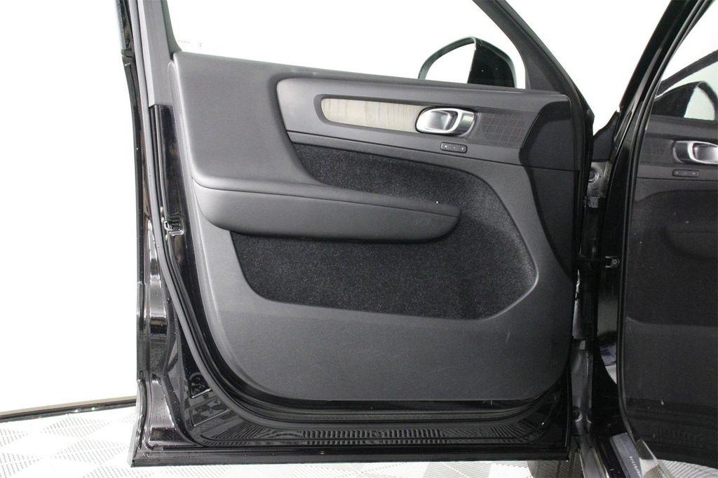 used 2020 Volvo XC40 car, priced at $23,995