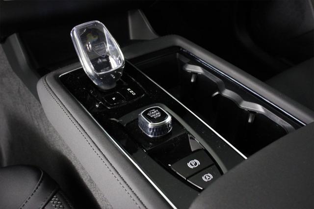 new 2025 Volvo XC90 Plug-In Hybrid car, priced at $78,805