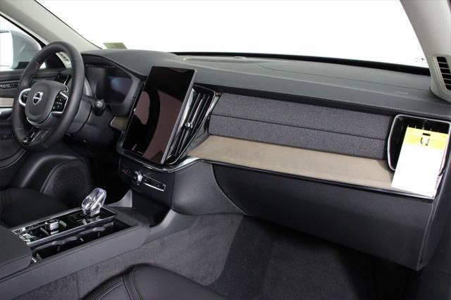 new 2025 Volvo XC90 car, priced at $69,155