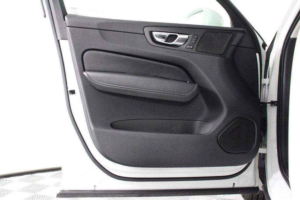 used 2022 Volvo XC60 car, priced at $29,668