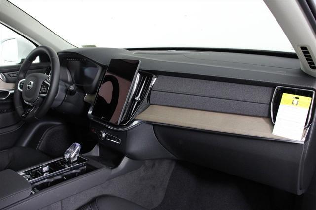 new 2025 Volvo XC90 car, priced at $69,155