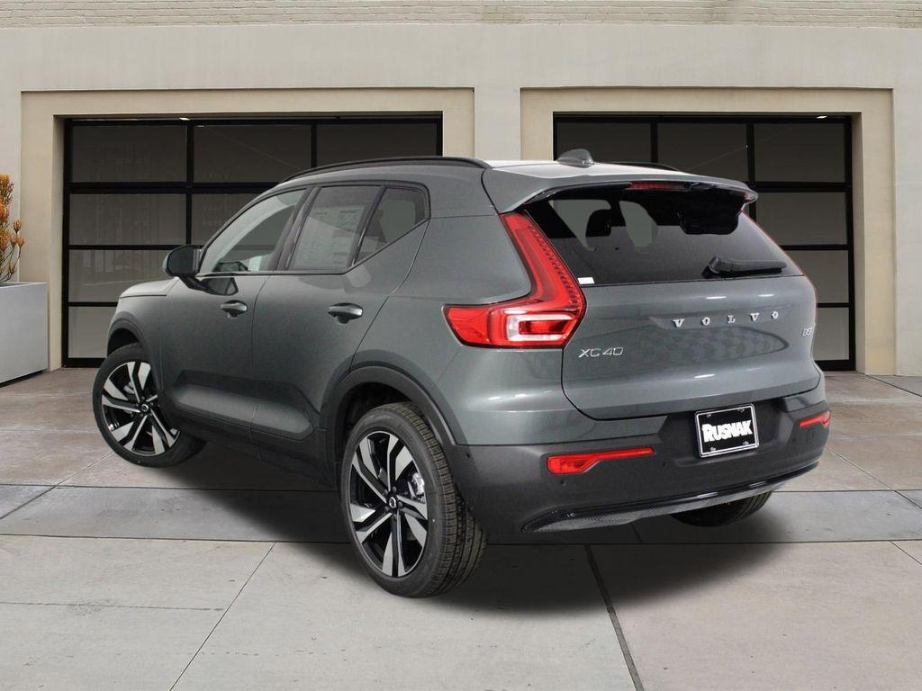 new 2026 Volvo XC40 car, priced at $53,975
