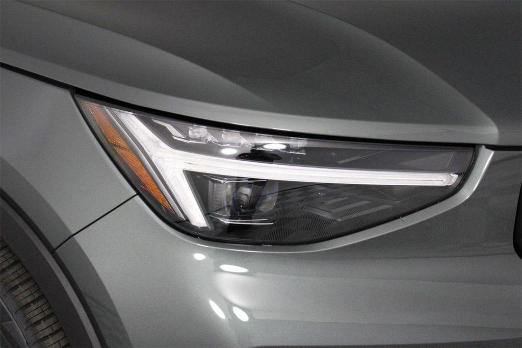 new 2026 Volvo XC40 car, priced at $53,975