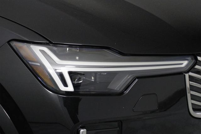 new 2025 Volvo XC90 Plug-In Hybrid car, priced at $79,390
