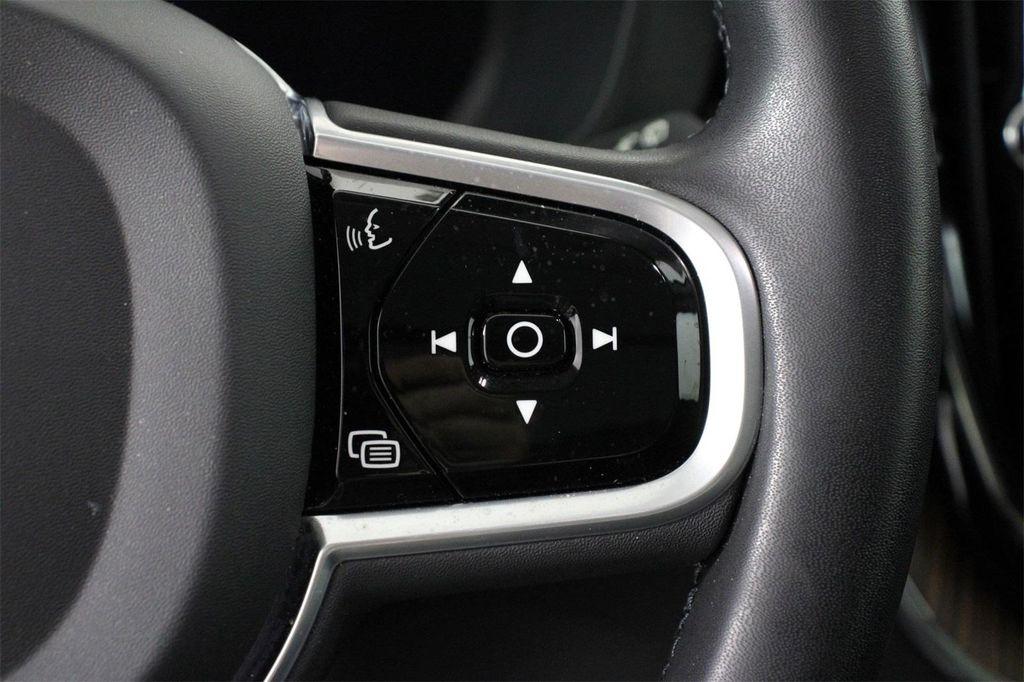 used 2023 Volvo XC60 car, priced at $36,995