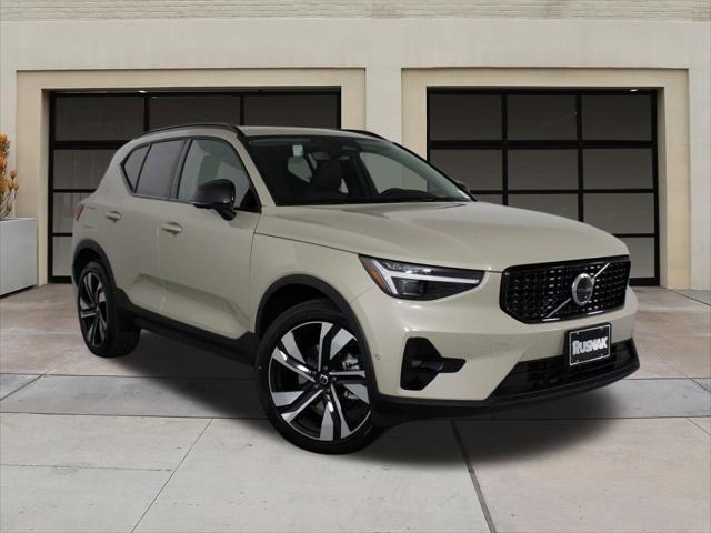new 2025 Volvo XC40 car, priced at $51,565