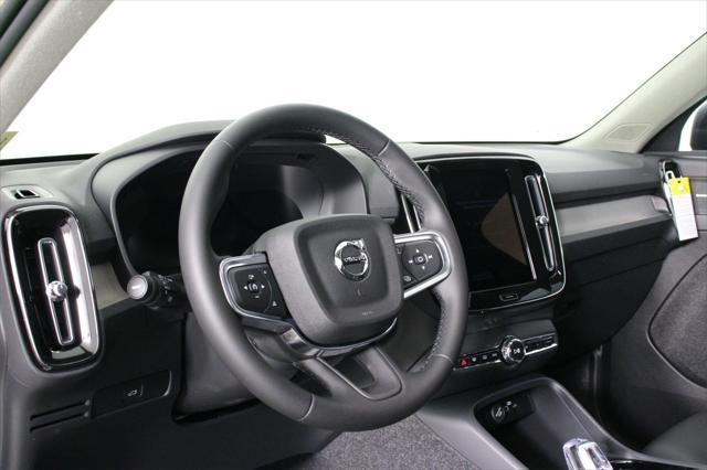 new 2025 Volvo XC40 car, priced at $51,565