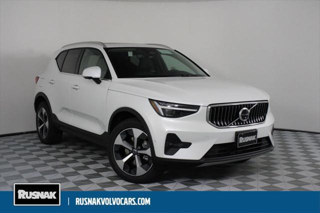 new 2025 Volvo XC40 car, priced at $48,315