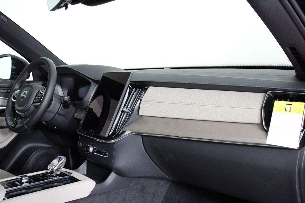 new 2025 Volvo XC90 Plug-In Hybrid car, priced at $75,290
