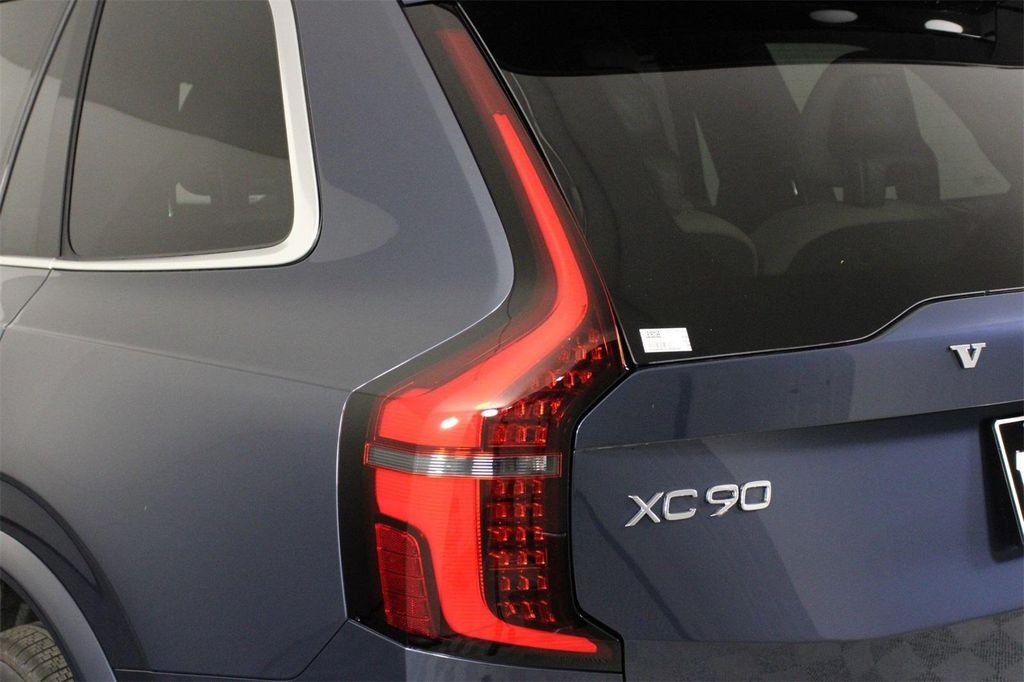 new 2026 Volvo XC90 Plug-In Hybrid car, priced at $85,625