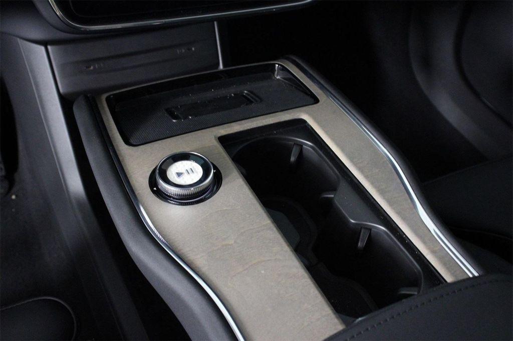 new 2025 Volvo EX90 car, priced at $82,770