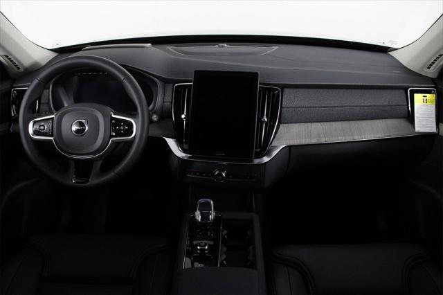new 2025 Volvo XC90 car, priced at $71,845