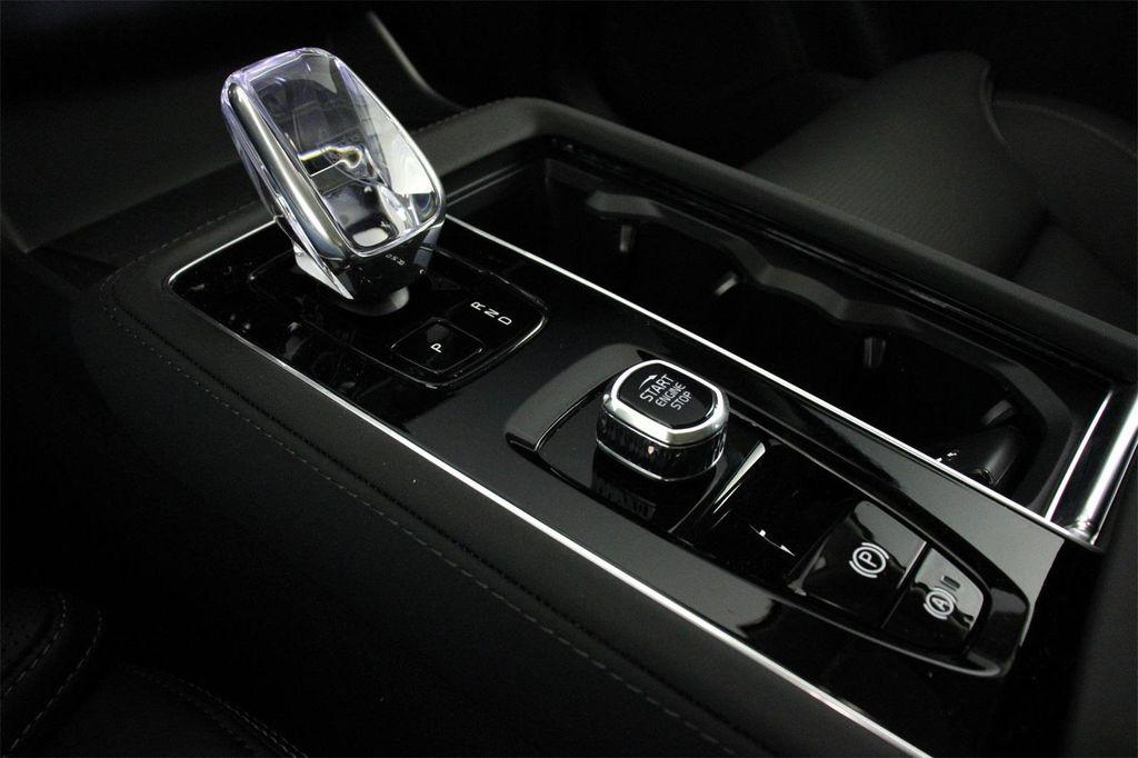 new 2025 Volvo XC90 car, priced at $71,845