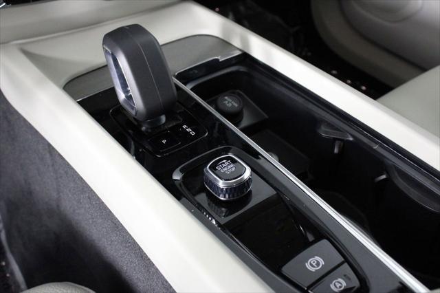 new 2025 Volvo XC60 Plug-In Hybrid car, priced at $66,235