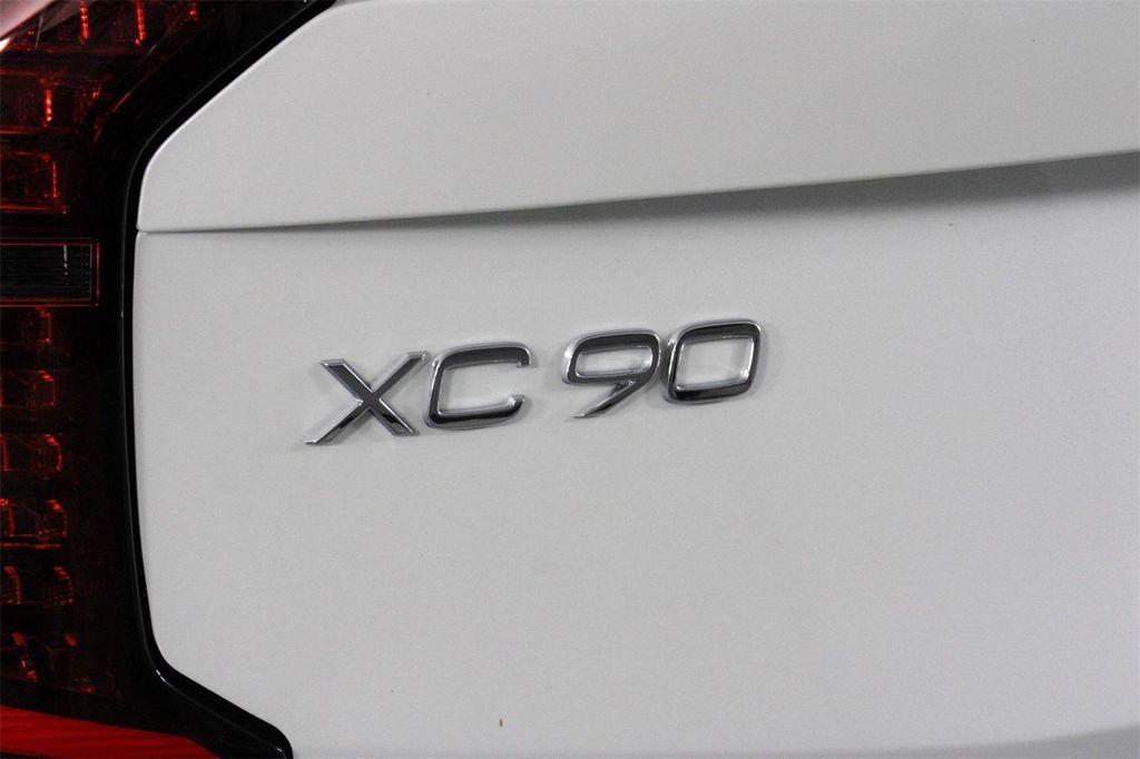 new 2026 Volvo XC90 car, priced at $71,825