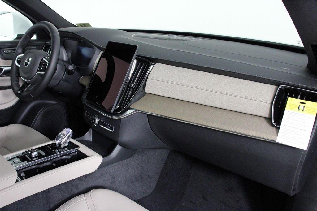 new 2026 Volvo XC90 car, priced at $71,825