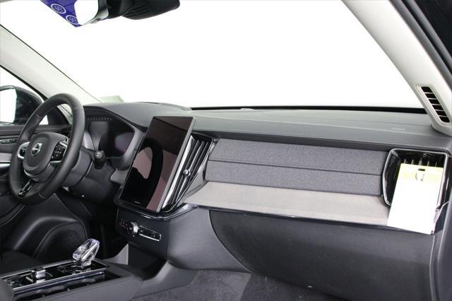 new 2025 Volvo XC90 car, priced at $73,145