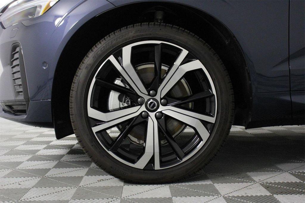 new 2025 Volvo XC60 Plug-In Hybrid car, priced at $71,510