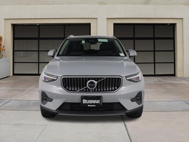 new 2025 Volvo XC40 car, priced at $52,795