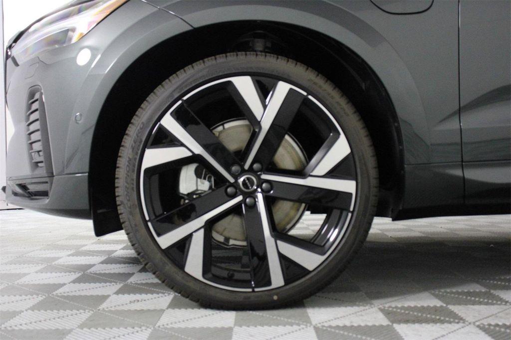 new 2026 Volvo XC60 Plug-In Hybrid car, priced at $80,310