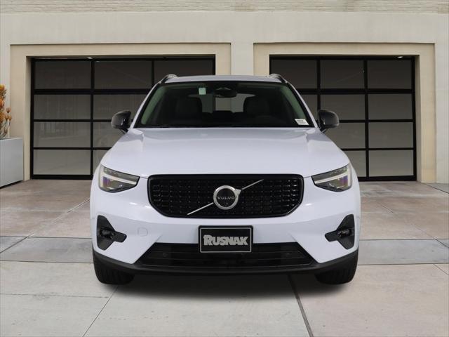 new 2025 Volvo XC40 car, priced at $50,825