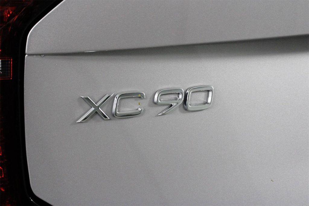 new 2026 Volvo XC90 car, priced at $68,520