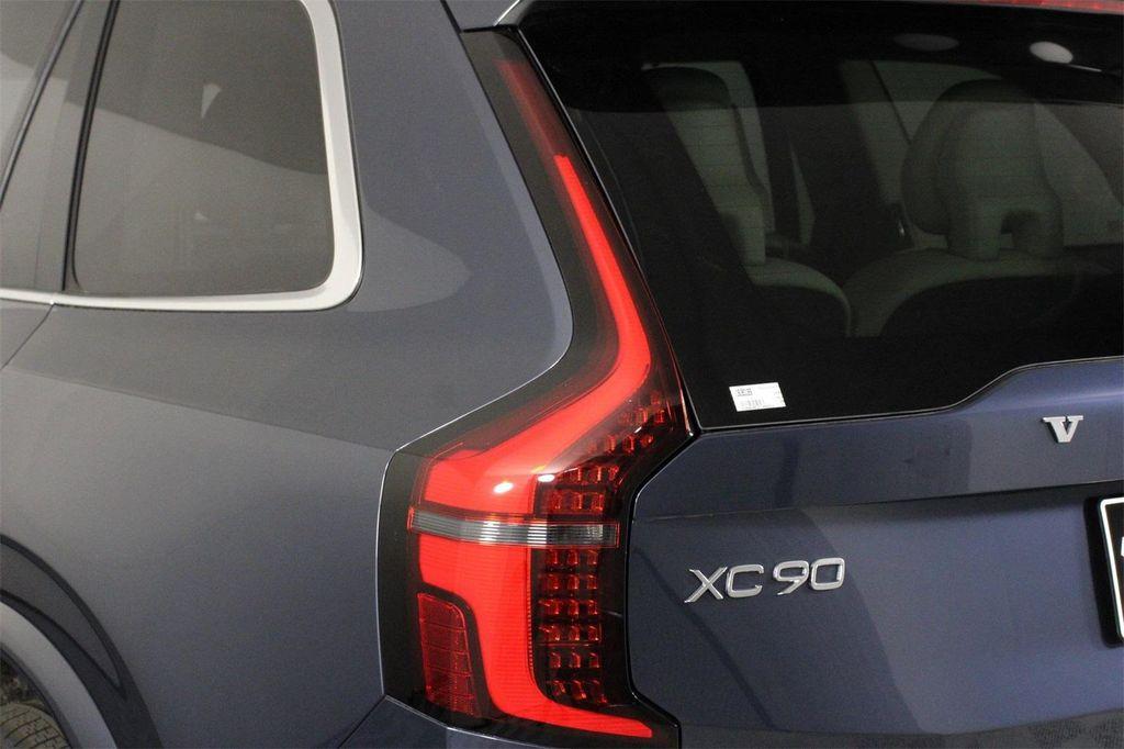 new 2026 Volvo XC90 Plug-In Hybrid car, priced at $84,695