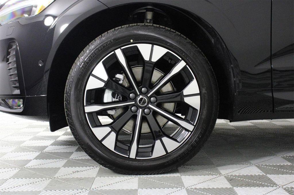 new 2026 Volvo XC60 car, priced at $58,015