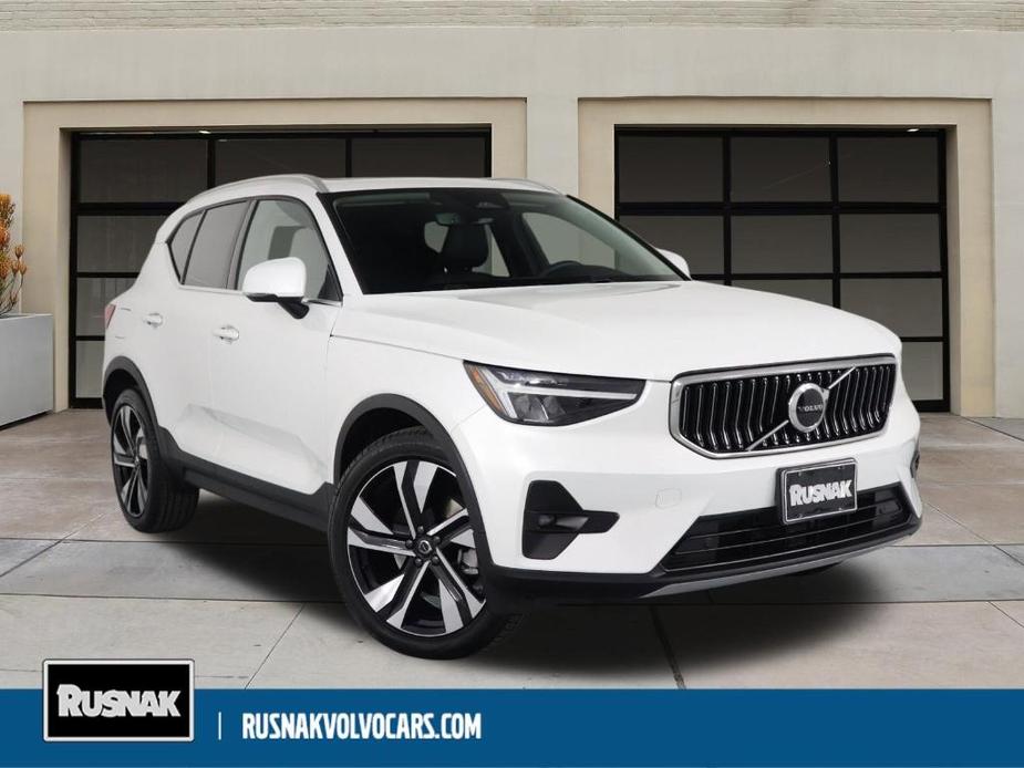 used 2023 Volvo XC40 car, priced at $38,595