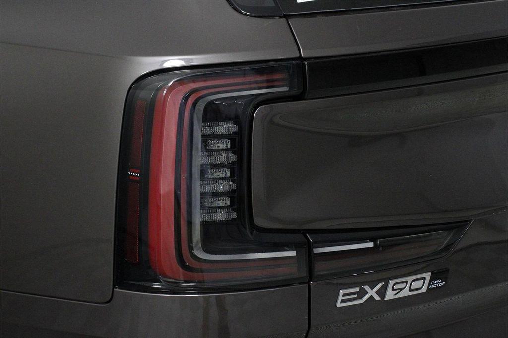 new 2025 Volvo EX90 car, priced at $85,640