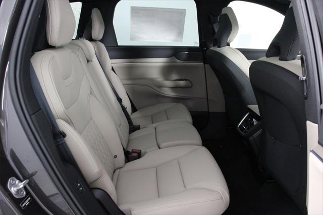 new 2025 Volvo EX90 car, priced at $85,640