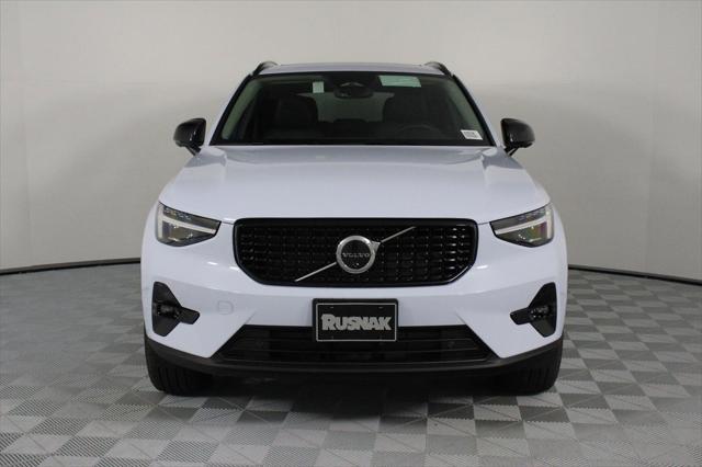 new 2025 Volvo XC40 car, priced at $50,825