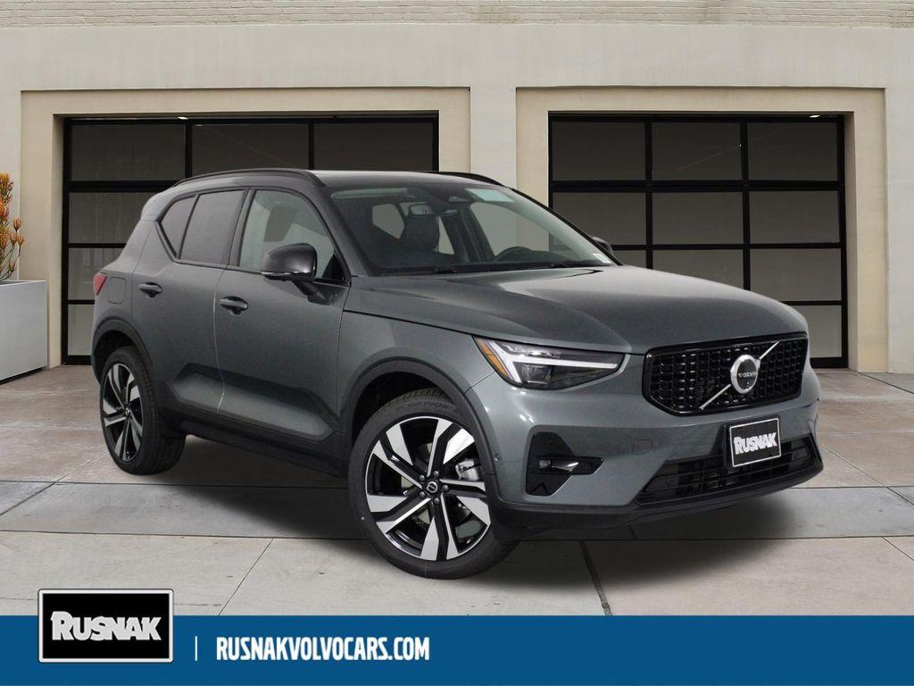 new 2026 Volvo XC40 car, priced at $52,995