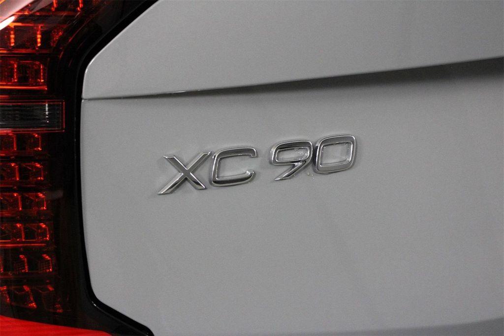 new 2025 Volvo XC90 car, priced at $67,495