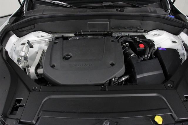 new 2025 Volvo XC90 car, priced at $73,145