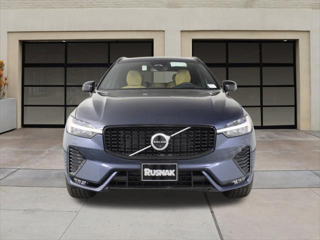 new 2025 Volvo XC60 car, priced at $61,025