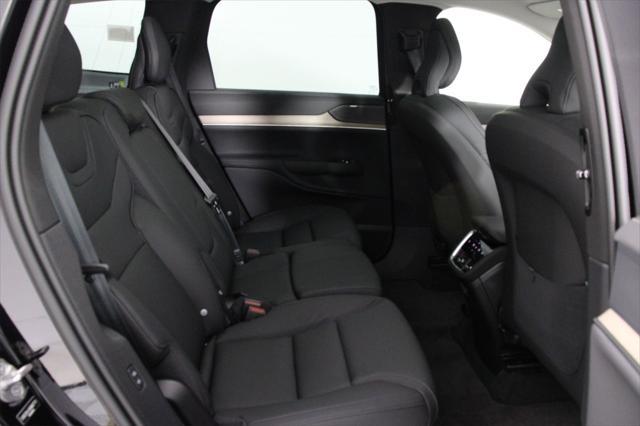 new 2025 Volvo EX90 car, priced at $91,440