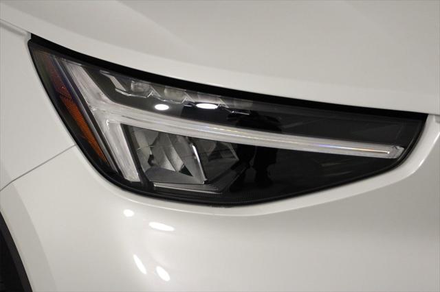 new 2025 Volvo XC40 car, priced at $45,815