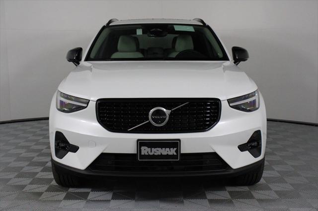 new 2025 Volvo XC40 car, priced at $48,315