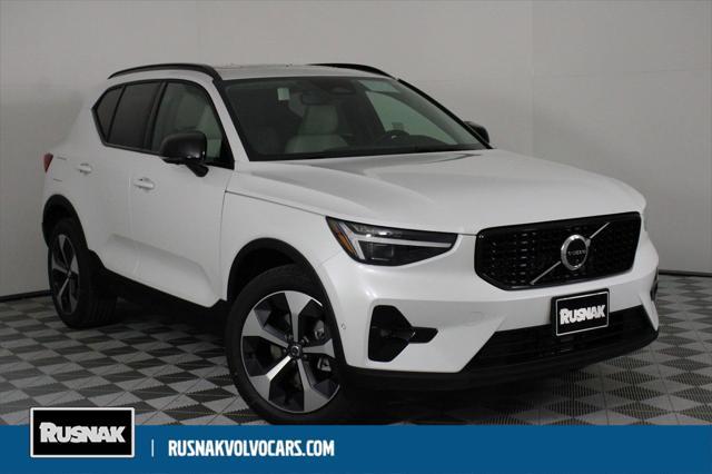 new 2025 Volvo XC40 car, priced at $48,315