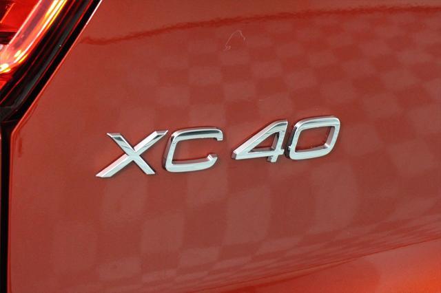 new 2025 Volvo XC40 car, priced at $51,045